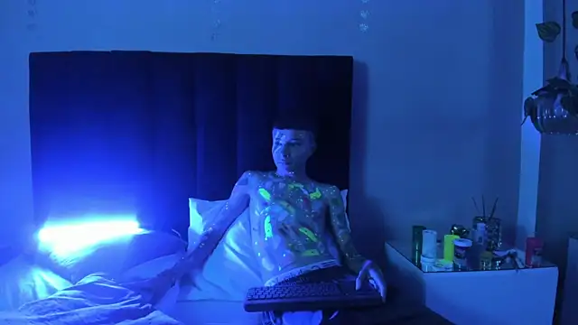 Nascary Fox online show from 09/17/25, 09:05