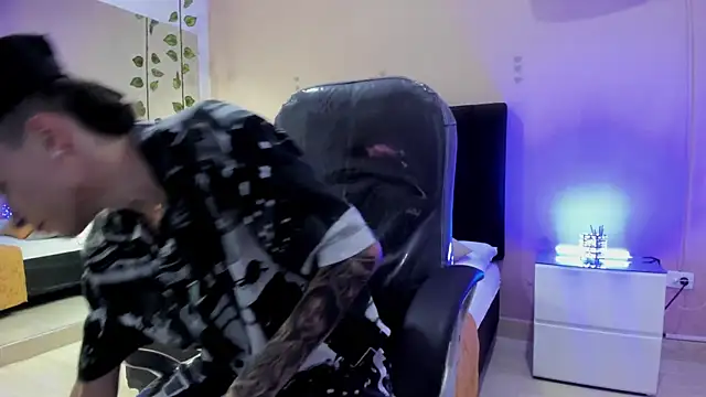 Nascary Fox online show from 11/15/25, 08:05