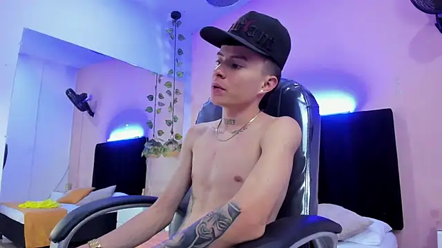 Nascary Fox online show from 12/04/25, 07:22