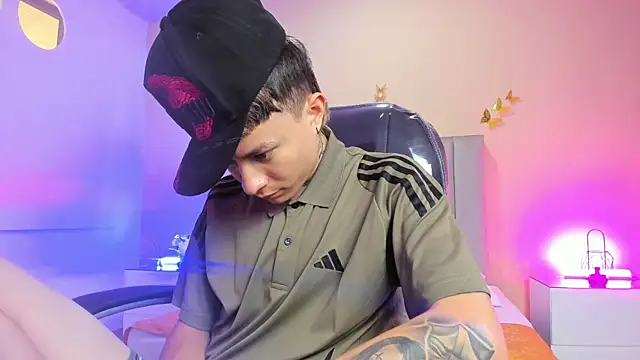 Nascary Fox online show from 04/18/26, 02:43