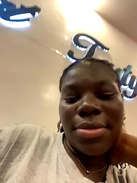 CBonita online show from 09/12/25, 05:57