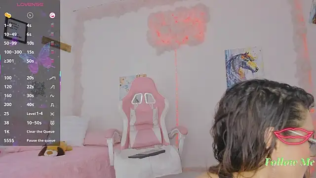 milfAaura online show from 04/21/26, 02:51