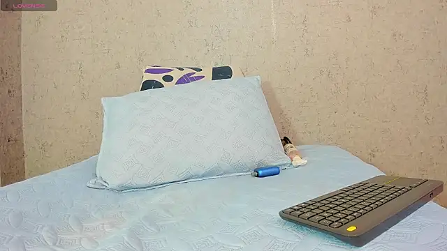 scarlett646 online show from 10/10/25, 03:05