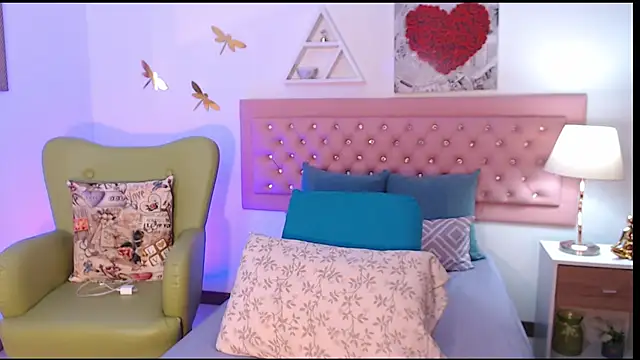 NicoletBlossom online show from 03/04/26, 07:42