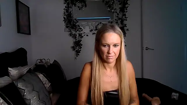 imyourgoodgirl69 online show from 03/21/26, 04:28