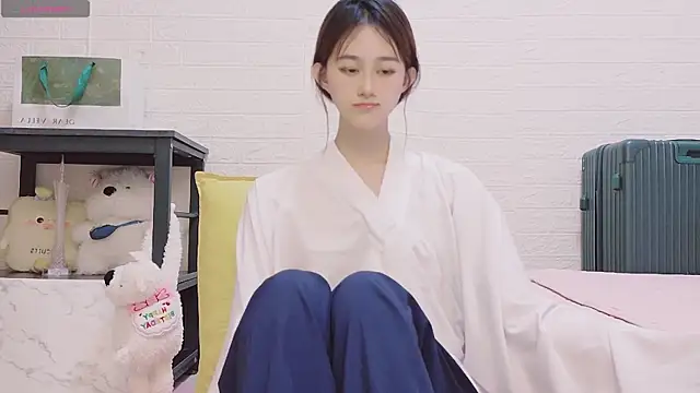 Snapshot of marina-cutegirll chatting on 10/02/25, 12:01 marina-cutegirll online show from 10/02/25, 12:01