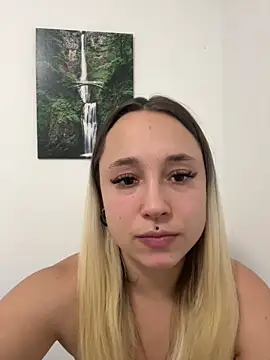 stelli 99 online show from 10/12/25, 04:17