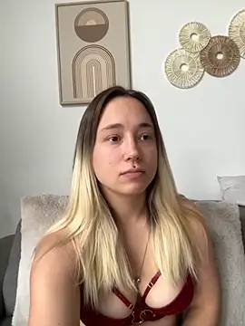 stelli 99 online show from 12/03/25, 09:40