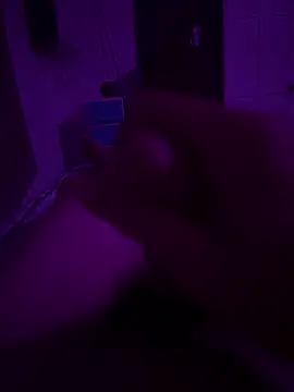 Snapshot of Tonymontana10s chatting on 12/05/25, 09:29 Tonymontana10s online show from 12/05/25, 09:29