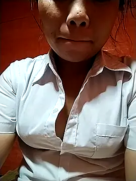 venu00 online show from 10/10/25, 12:48