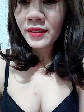 Snapshot of Singlemom69x chatting on 05/23/26, 01:11 Singlemom69x online show from 05/23/26, 01:11