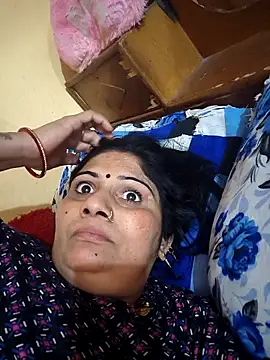 Snapshot of Rakhi99x chatting on 04/08/26, 04:01 Rakhi99x online show from 04/08/26, 04:01