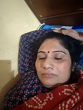 Snapshot of Rakhi99x chatting on 04/09/26, 03:28 Rakhi99x online show from 04/09/26, 03:28