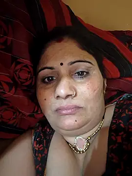 Snapshot of Rakhi99x chatting on 04/14/26, 04:40 Rakhi99x online show from 04/14/26, 04:40