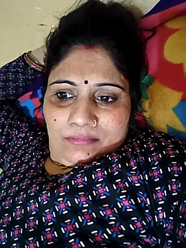 Snapshot of Rakhi99x chatting on 05/01/26, 04:44 Rakhi99x online show from 05/01/26, 04:44