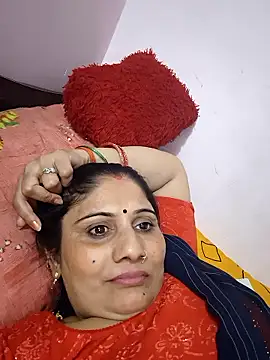 Snapshot of Rakhi99x chatting on 05/05/26, 04:04 Rakhi99x online show from 05/05/26, 04:04