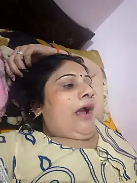 Snapshot of Rakhi99x chatting on 05/10/26, 10:31 Rakhi99x online show from 05/10/26, 10:31