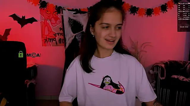 Snapshot of talia_seduce chatting on 10/31/25, 11:22 talia seduce online show from 10/31/25, 11:22