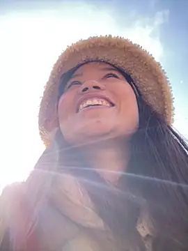 Ngoc-bbi online show from 12/15/25, 07:45