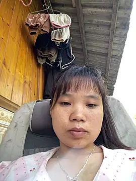 Ngoc-bbi online show from 04/08/26, 01:49