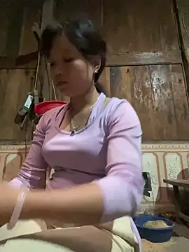 Snapshot of Ngoc-bbi chatting on 07/20/26, 10:34 Ngoc-bbi online show from 07/20/26, 10:34