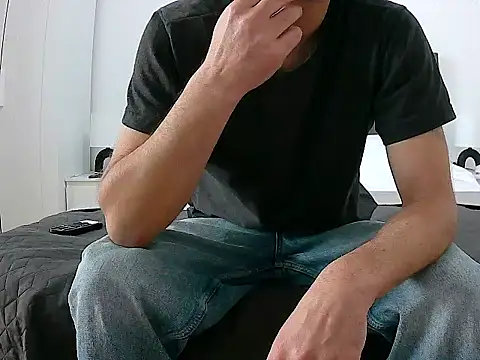 InnocentHub753 online show from 02/03/26, 11:04