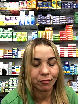 Snapshot of imoly99 chatting on 09/22/25, 08:11 imoly99 online show from 09/22/25, 08:11