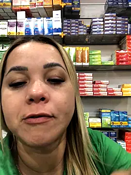 Snapshot of imoly99 chatting on 10/24/25, 07:21 imoly99 online show from 10/24/25, 07:21