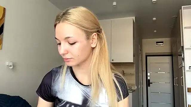 MycuteMolly online show from 10/08/25, 08:34