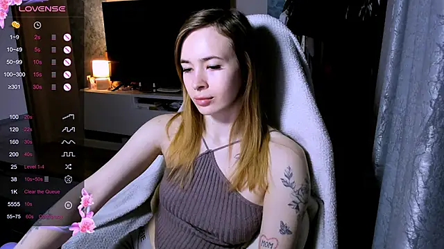 ZoyaMill online show from 04/14/26, 07:14