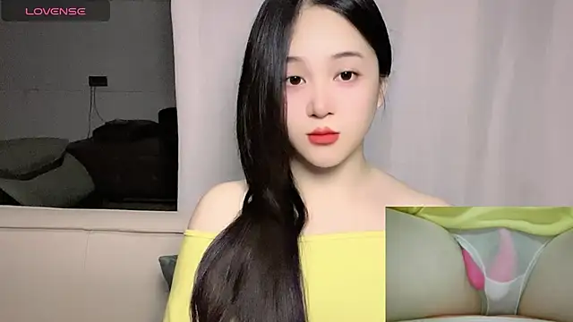 woaiqinqin online show from 11/17/25, 04:46