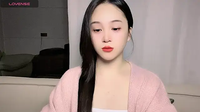 woaiqinqin online show from 11/19/25, 03:45