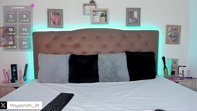 MAYASMITH   online show from 01/08/26, 02:25