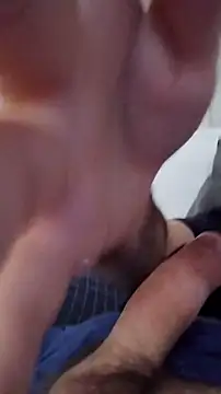 Snapshot of NewJoiner chatting on 09/24/25, 04:43 NewJoiner online show from 09/24/25, 04:43