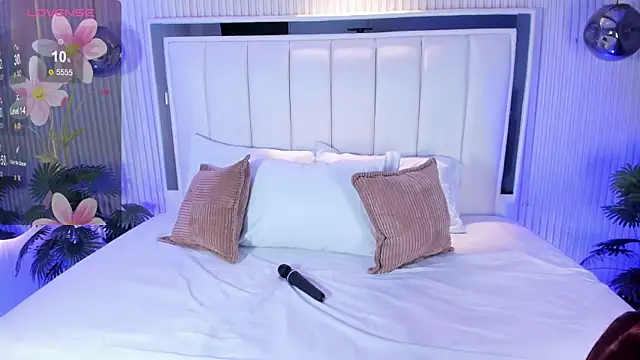 MariathLittle online show from 11/08/25, 05:34