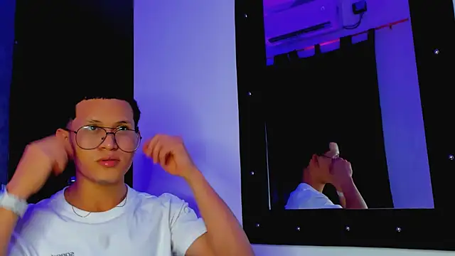 Manuel FPG online show from 10/18/25, 01:08