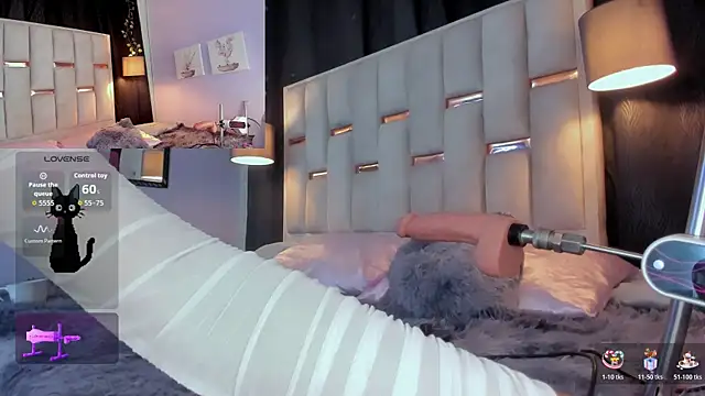 melody-rouss online show from 10/30/25, 04:03