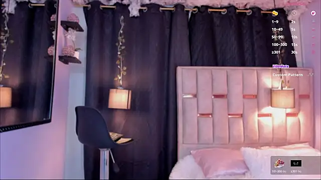 melody-rouss online show from 11/12/25, 03:07