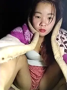 lylylove online show from 12/14/25, 12:49