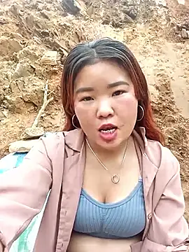 lylylove online show from 03/25/26, 06:08