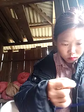 Ngocmi909 online show from 03/08/26, 02:04