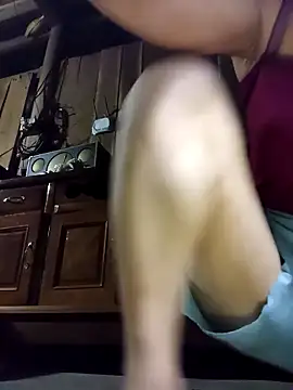 Ngocmi909 online show from 04/13/26, 11:37