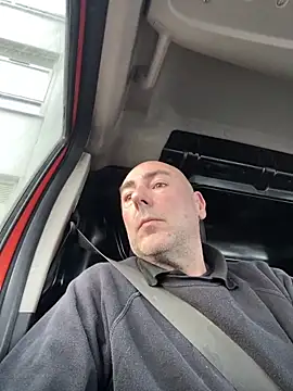 Richmcgee online show from 03/30/26, 06:47