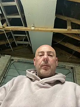 Richmcgee online show from 04/30/26, 07:20