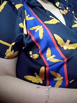  Thaotam  online show from 10/06/25, 07:50