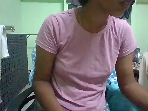 Snapshot of raasi_telugu chatting on 09/15/25, 04:29 raasi telugu online show from 09/15/25, 04:29