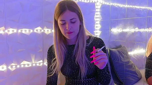 Aishha  online show from 09/26/25, 05:00