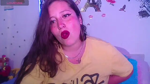 nahomy jonhs online show from 10/04/25, 03:59