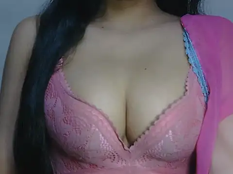 Glamorous Aditi online show from 03/26/26, 06:57