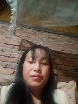 miss-su online show from 11/25/25, 10:32